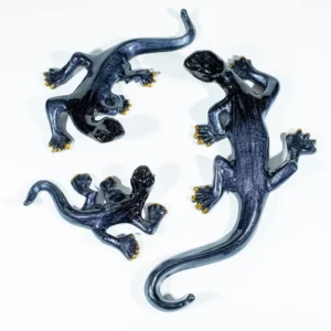 Brushed Black Recycled Aluminium Gecko